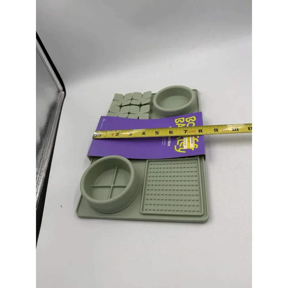 Boots & Barkley Silicone Slow Feeder Mat w/ 2 Bowls, Green, Adult NEW
